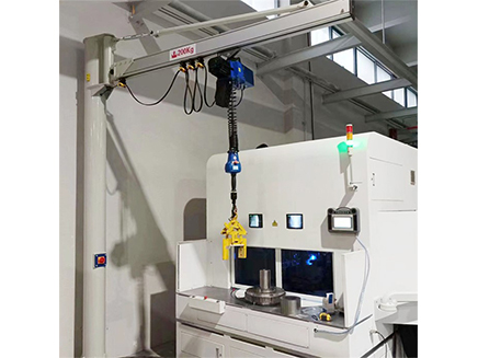 電動平衡助力智能工位起重機(jī)
